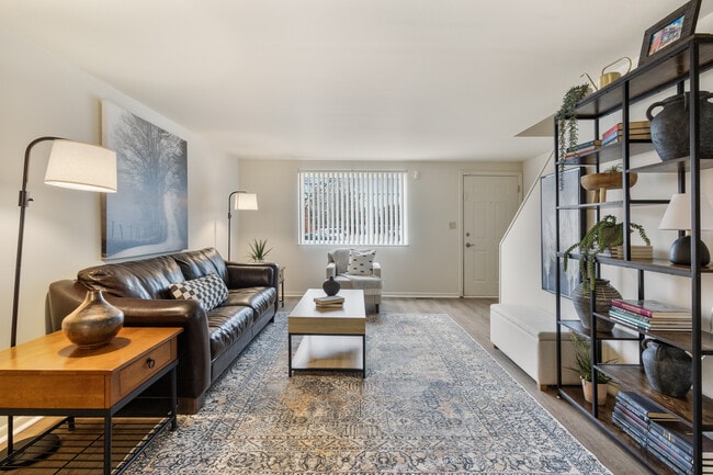 Shadeland Terrace Townhomes w/Full Basements