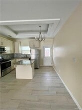21 N Iris St in Pharr, TX - Building Photo - Building Photo