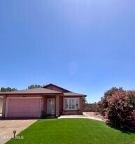 11600 Edward James Ave in El Paso, TX - Building Photo
