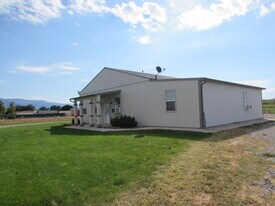 3271 C 1/2 Rd in Palisade, CO - Building Photo