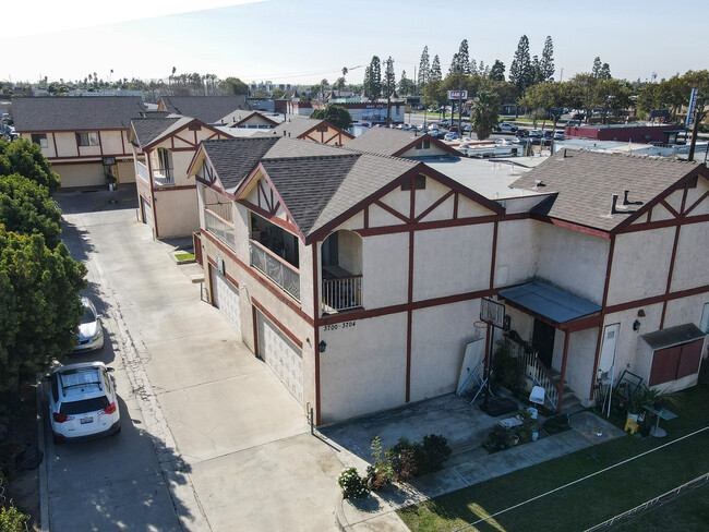 3700 W Camille St in Santa Ana, CA - Building Photo - Building Photo