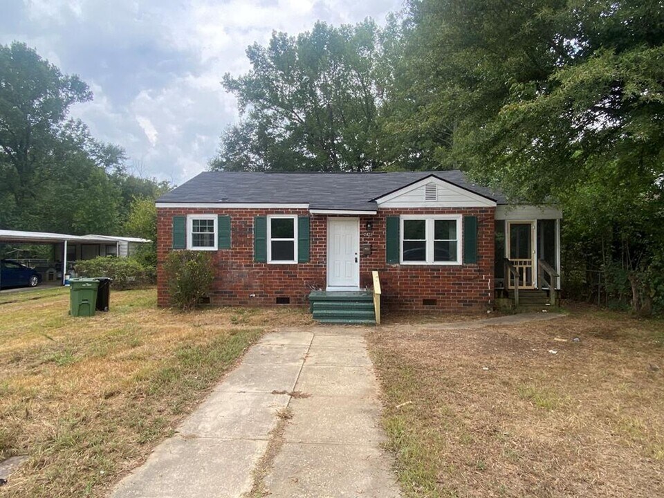 2421 Manning Ave in Columbus, GA - Building Photo