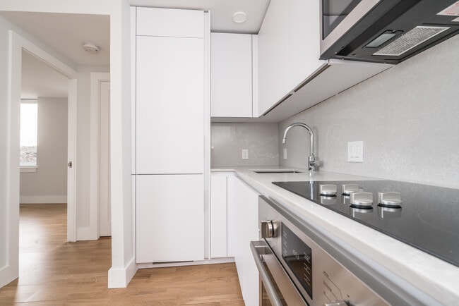 336 Harvard St, Unit #A7 in Cambridge, MA - Building Photo - Building Photo