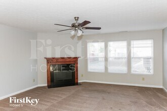 5508 Hammermill Dr in Harrisburg, NC - Foto de edificio - Building Photo