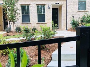 257 Franklin Rd in Sandy Springs, GA - Building Photo - Building Photo