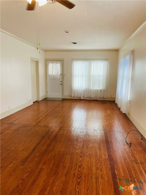 302 W French St in Cuero, TX - Building Photo - Building Photo