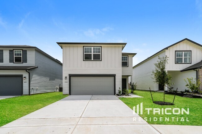 property at 6068 Majestic Crk Trl