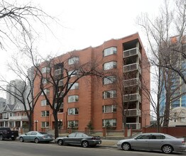 Brompton House in Calgary, AB - Building Photo - Building Photo