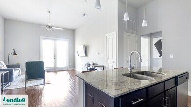 4300 Cromwell Dr, Unit 7305 in Kyle, TX - Foto de edificio - Building Photo