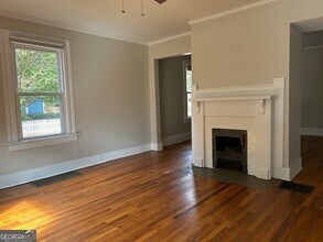 1751 Center Ave in East Point, GA - Building Photo - Building Photo