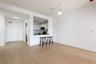 778 Sheppard Av W in Toronto, ON - Building Photo - Building Photo