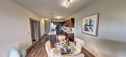 2033 S Gessner Rd in Houston, TX - Building Photo - Building Photo