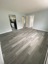 398 N 3rd Ave, Unit 4 in Des Plaines, IL - Building Photo - Building Photo