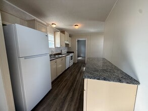 11924 Springbrook Ct in Romeo, MI - Foto de edificio - Building Photo