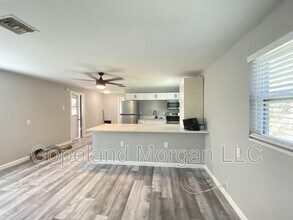 3734 53rd Ave N in St. Petersburg, FL - Building Photo - Building Photo