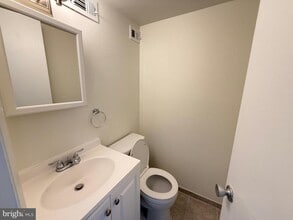 5485 Harpers Farm Rd in Columbia, MD - Building Photo - Building Photo