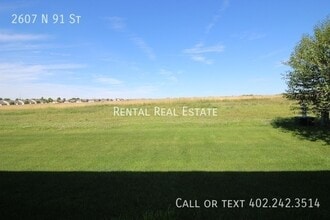 2607 N 91st St in Lincoln, NE - Foto de edificio - Building Photo