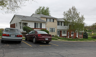 Colonial Square Homes Apartments