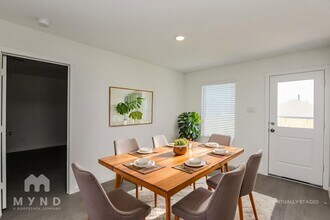 2745 Ctr Crk Ln in Fort Worth, TX - Building Photo - Building Photo