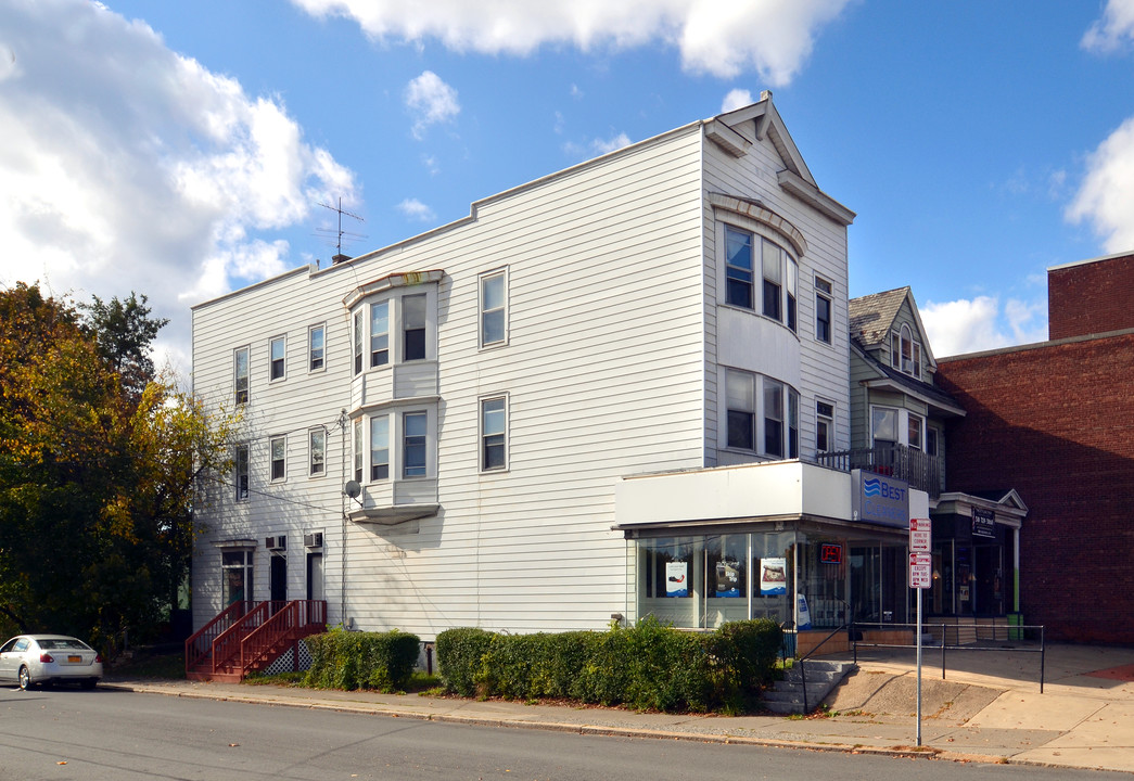 Madison Avenue Senior Apartments in Albany, NY - Building Photo