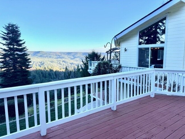 property at 14235 Quaker Ridge Ct