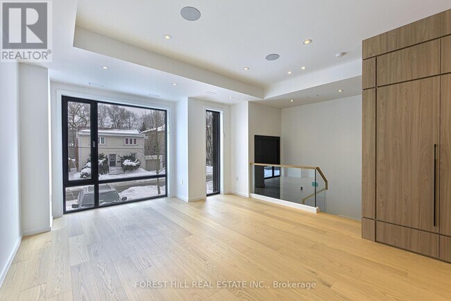 40 Cameron Ave in Toronto, ON - Building Photo - Building Photo