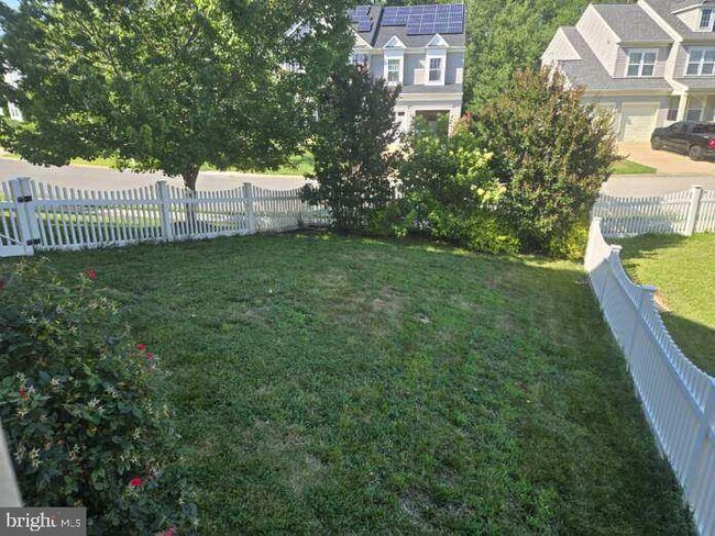 43973 Swift Fox Dr in California, MD - Building Photo - Building Photo