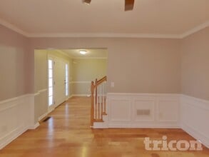 4919 Post Oak Tritt Rd in Roswell, GA - Building Photo - Building Photo