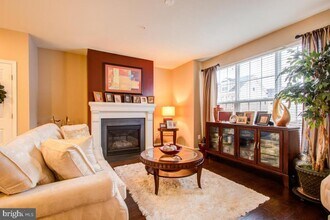 12601 Rustic Rock Ln in Beltsville, MD - Building Photo - Building Photo