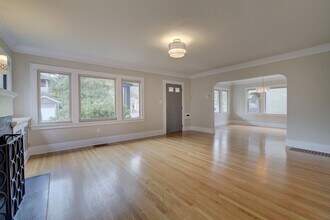 357 29th Ave in Seattle, WA - Building Photo - Building Photo