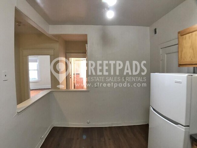 1595 Beacon St in Brookline, MA - Building Photo - Building Photo