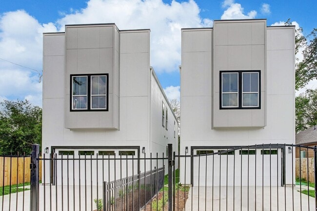 3818 Lynnfield St in Houston, TX - Building Photo - Building Photo