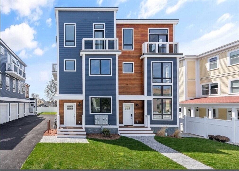 120 School St in Boston, MA - Building Photo