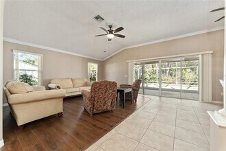1205 Bower Ln in Lady Lake, FL - Building Photo - Building Photo
