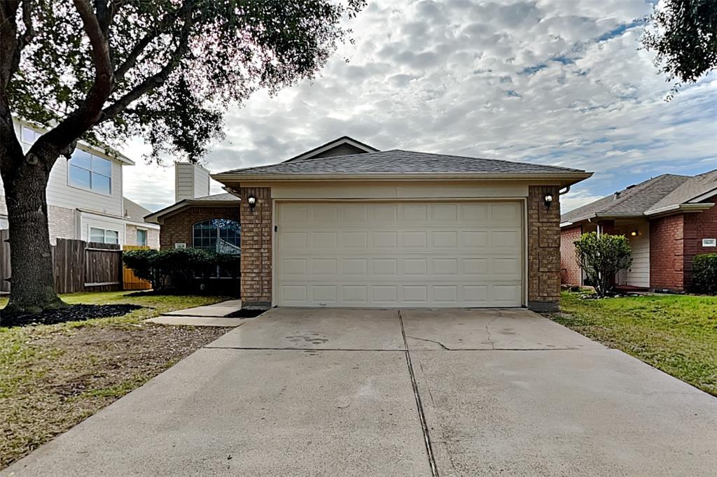 18639 S Wimbledon Dr in Katy, TX - Building Photo