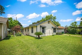 1426 Maroby St in Houston, TX - Building Photo - Building Photo