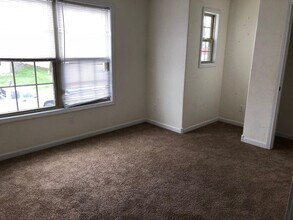 337 Oxford Cir in Richmond, KY - Building Photo - Building Photo