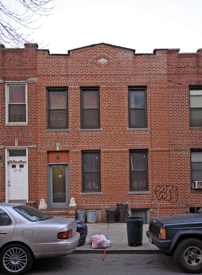 41-14 40th St in Long Island City, NY - Building Photo - Building Photo