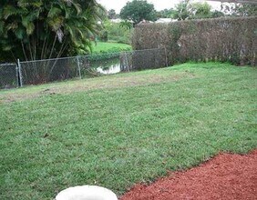254 NW 11th Ave in Boca Raton, FL - Building Photo - Building Photo
