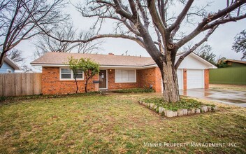 4807 12th St in Lubbock, TX - Building Photo - Building Photo