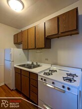 1202 W Wellington Ave, Unit 1 in Chicago, IL - Building Photo - Building Photo