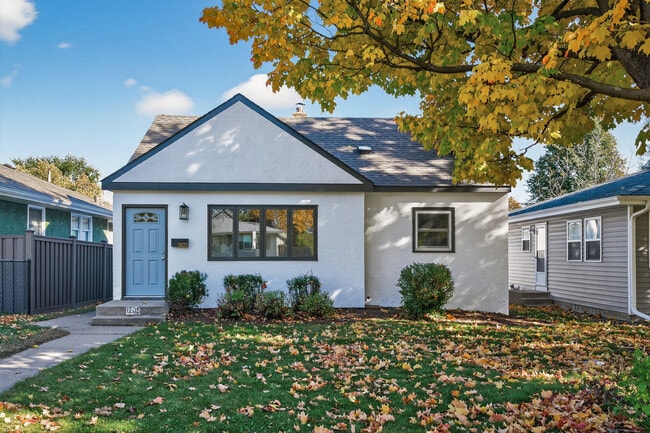 1205 8th Ave S in South St. Paul, MN - Building Photo - Building Photo