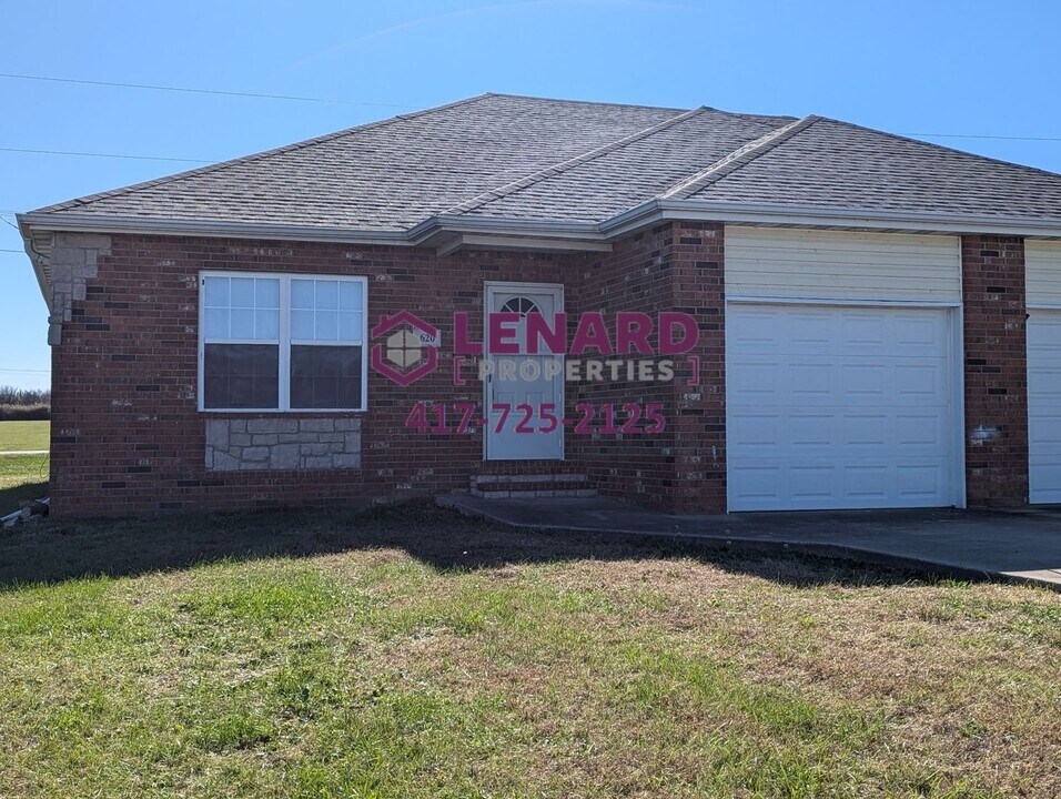 620 Morgan St in Bolivar, MO - Building Photo