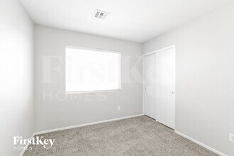 11104 Okeefe Ct in Las Vegas, NV - Foto de edificio - Building Photo