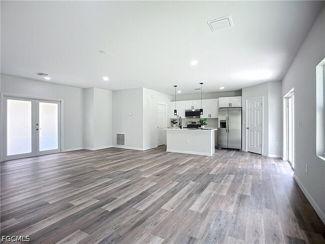 912 Anthony St E in Lehigh Acres, FL - Building Photo - Building Photo