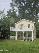 859 Mill St in Lucedale, MS - Foto de edificio - Building Photo