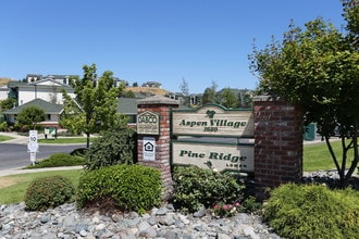 Aspen Village in Pullman, WA - Foto de edificio - Building Photo