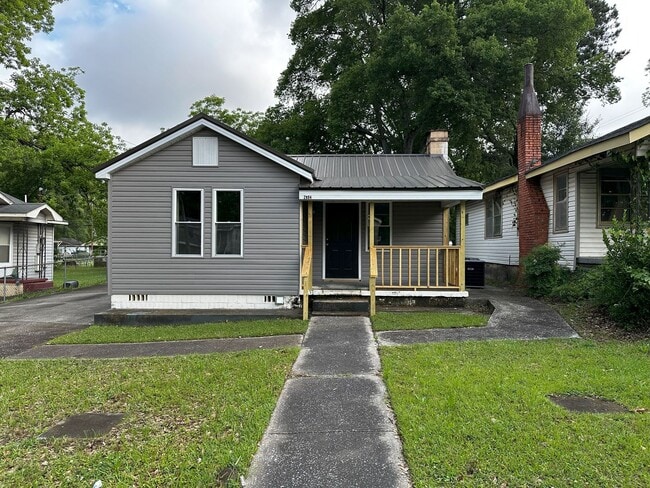 property at 2804 25th St
