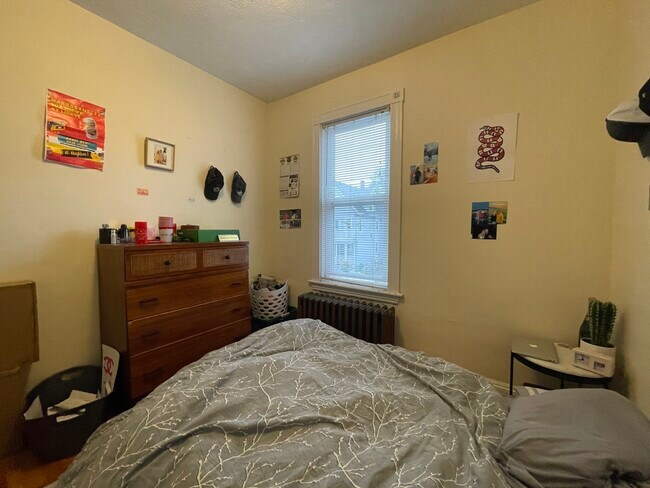 65 Fairbanks St, Unit 2 in Boston, MA - Foto de edificio - Building Photo