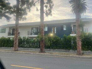 5500 Vesper Ave in Los Angeles, CA - Building Photo - Building Photo